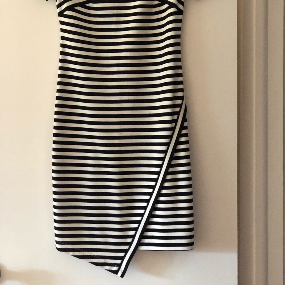 ❤️final price❤️ Striped CK dress - Picture 3 of 9